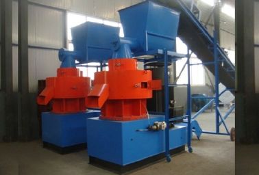 چین Small Pellet Machine Wood Pelletizer Machine , Double Loop Ring Mold تامین کننده